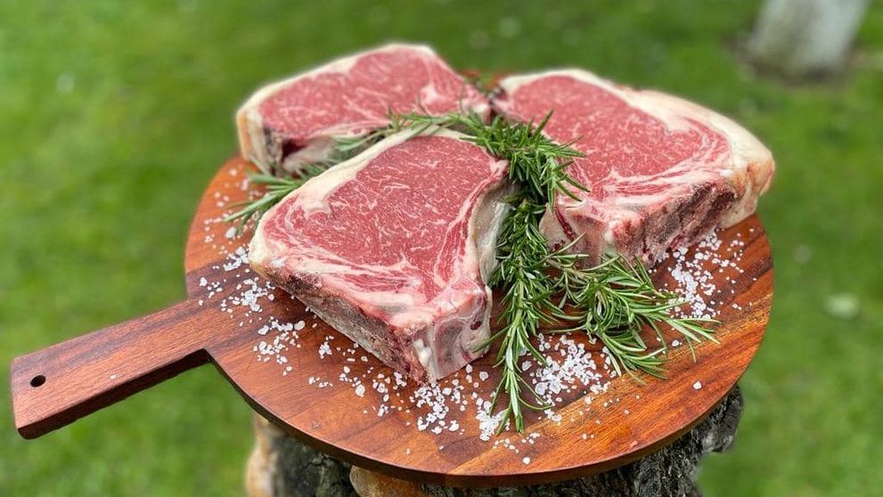 (P) Carne de vita Angus de la Ferma Angus Basulescu – Calitate locala, gust international