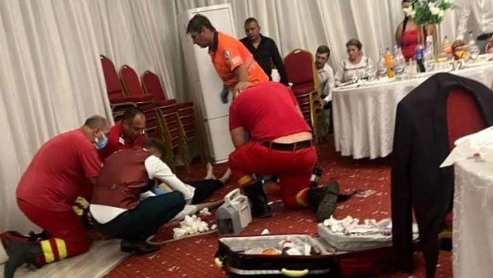 Un bărbat în vârstă de 60 de ani din Gorj a murit la nunta fiicei sale, la scurt timp după ce a fost adus aperitivul la masă! Motivul decesului