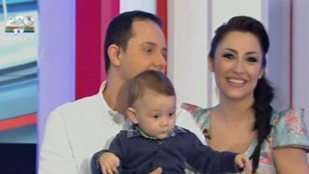 De 1 iunie, vedetele s-au mandrit cu copiii lor. Uite ce draguti sunt piticii unor cantarete ca Elena Gheorghe, Antonia, Giulia sau Andreea Banica