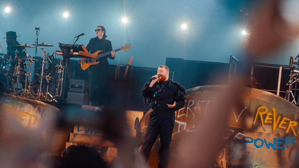 UNTOLD 2024. Sam Smith ”a rupt scena” cu vocea sa incredibilă și cu ținutele provocatoare. Reacția fanilor: ”Cutremurător!” VIDEO