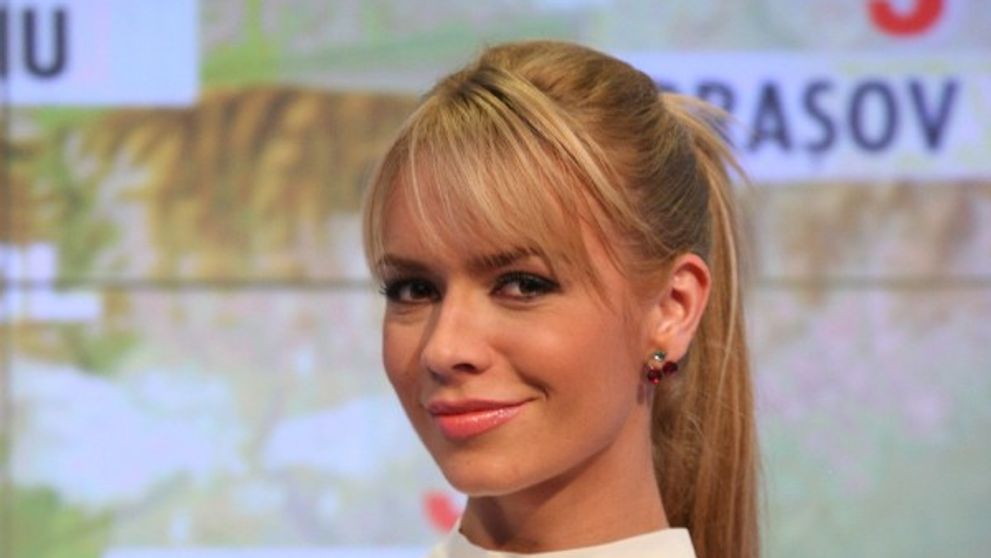 De cand a aparut prima data la Meteo, toti barbatii si-au dorit sa o vada asa. Magda Palimariu, in cel mai provocator pictorial 