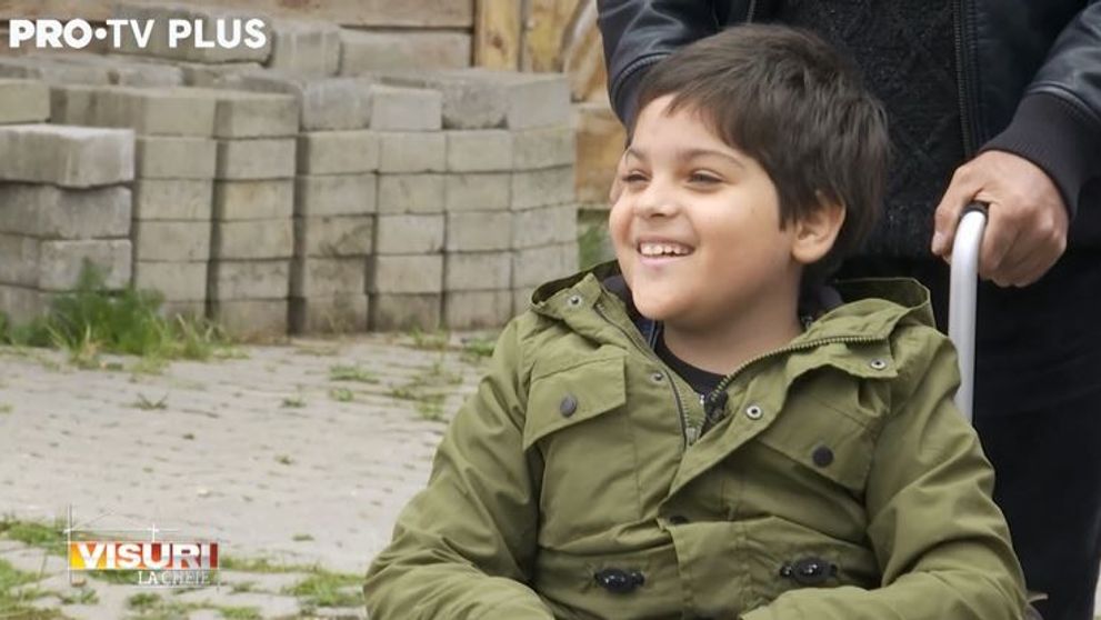 Dragoș Bucur, surpriză inspirată din filmele western pentru Eduard. Cum a reacționat baiețelul