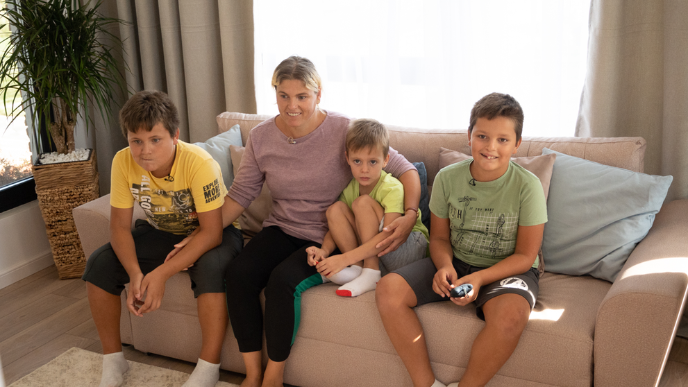 Mama care și-a crescut copiii într-un grajd i-a impresionat pe români. Visuri la cheie a fost lider de audiență