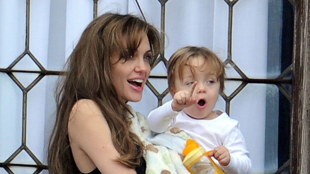 Fiica Angeline Jolie, apariție rară alături de mama ei. Cât de mult a crescut Vivienne și cu cine seamănă