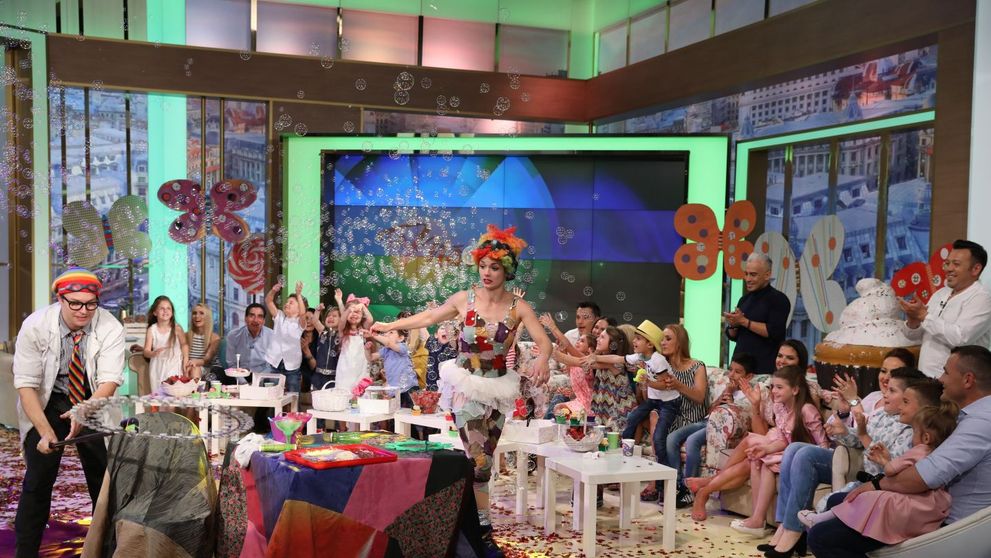 Pe 1 iunie, copiii vedetelor sarbatoresc Ziua Copilului in platoul La Maruta!