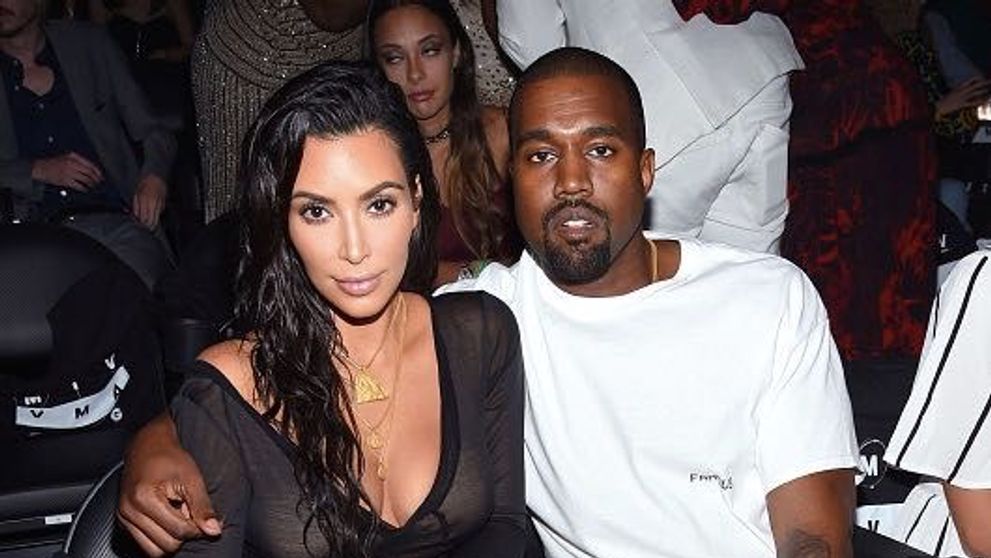 Inevitabilul s-a întâmplat. Kanye West, scos din sărite de soția sa, starleta Kim Kardashian