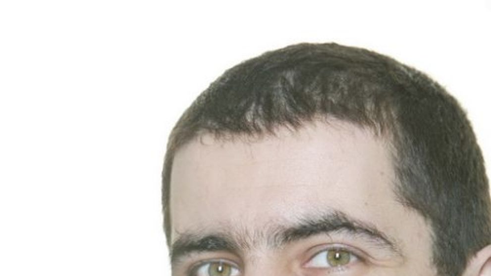 Motanul lui Cristian Leonte vorbeste la telefon
