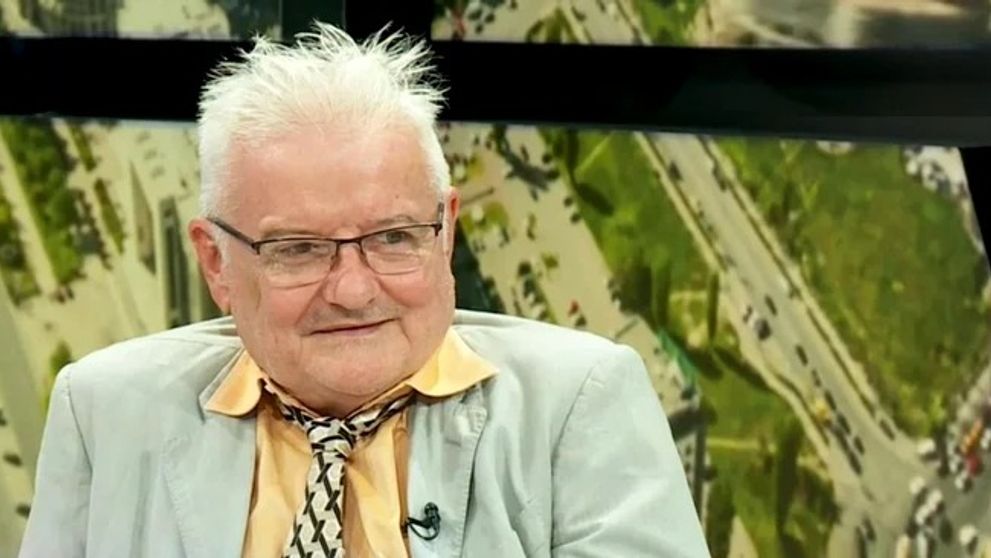 Irinel Columbeanu și-a găsit alinarea în brațele unei femei! Cine este doamna care îi face zilele mai ușoare la azil: „După o anumită vârstă, dragostea este simplă”