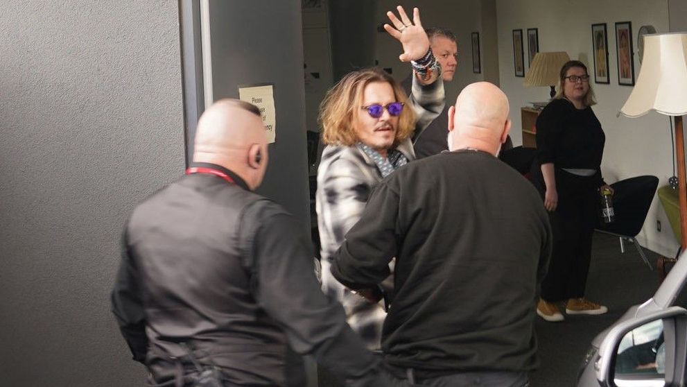 Johnny Depp se umple de bani după procesul cu Amber Heard. Actorul va lansa un album muzical