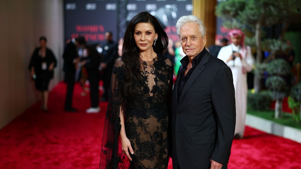Zvonuri de divorț la Hollywood: Catherine Zeta-Jones își trăiește a doua tinerețe, iar Michael Douglas se teme că o va pierde definitiv la 81 de ani