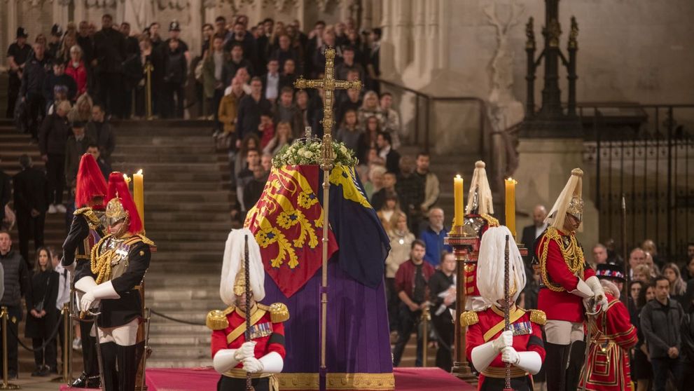 Funeraliile Reginei Elisabeta a II-a vor fi transmise LIVE în cadrul unei ediții speciale Știrile PRO TV