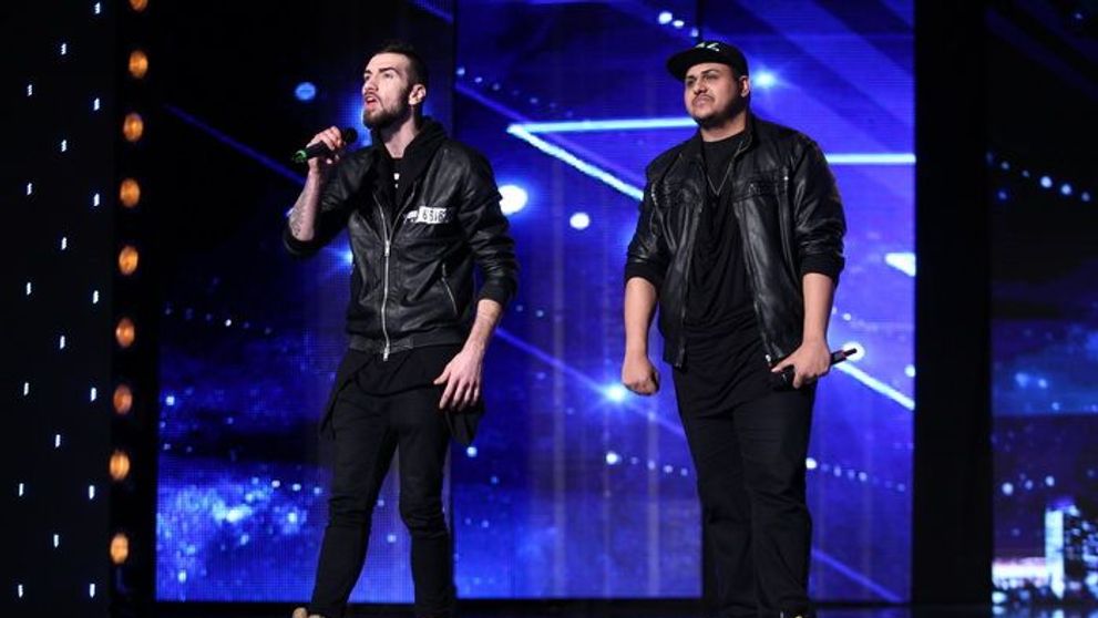 S-au intalnit in tramvai si au decis sa participe la Romanii au talent. Ce s-a intamplat in fata juratilor e WOW
