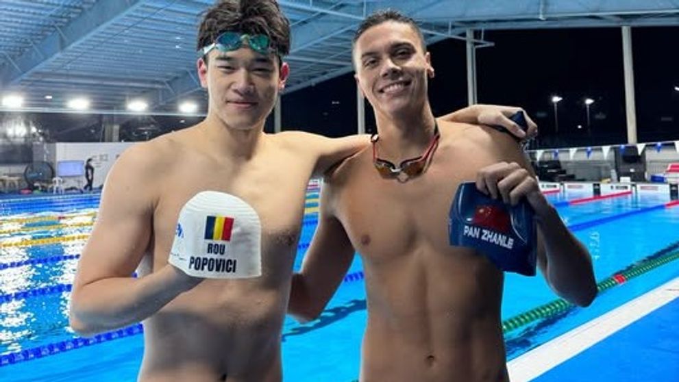 David Popovici se antrenează cu rivalul său Pan Zhanle. Chinezul este deţinătorul recordului mondial în proba de 100 metri liber