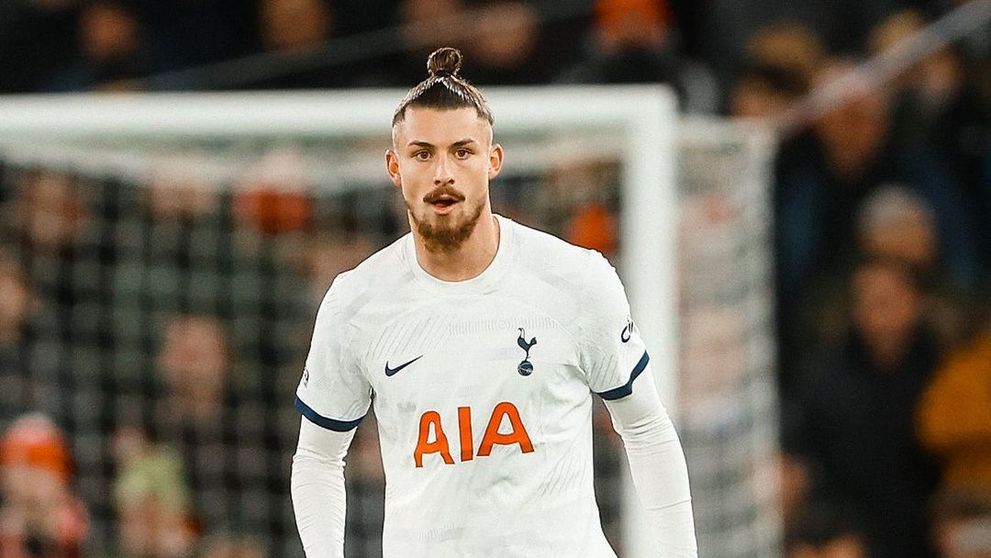 Radu Drăgușin în Tottenham - Manchester City din FA Cup, LIVE pe Pro Arena și VOYO vineri, de la ora 22:00!