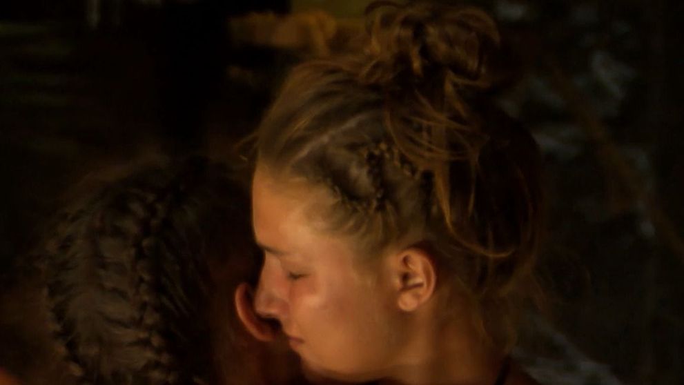 Ce i-a șoptit Alexandra Ciomag la ureche Ștefaniei în momentul eliminării de la Survivor România