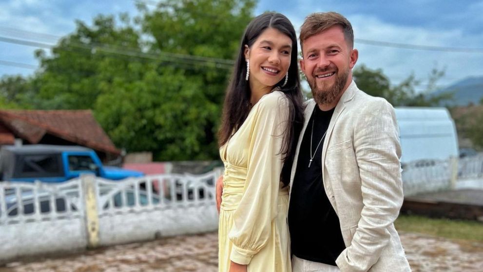 Ileana Sterp, pusă la zid pentru că a divorțat. Internauții i-au adus multe critici: „Biblia ne cere să ne ducem crucea”