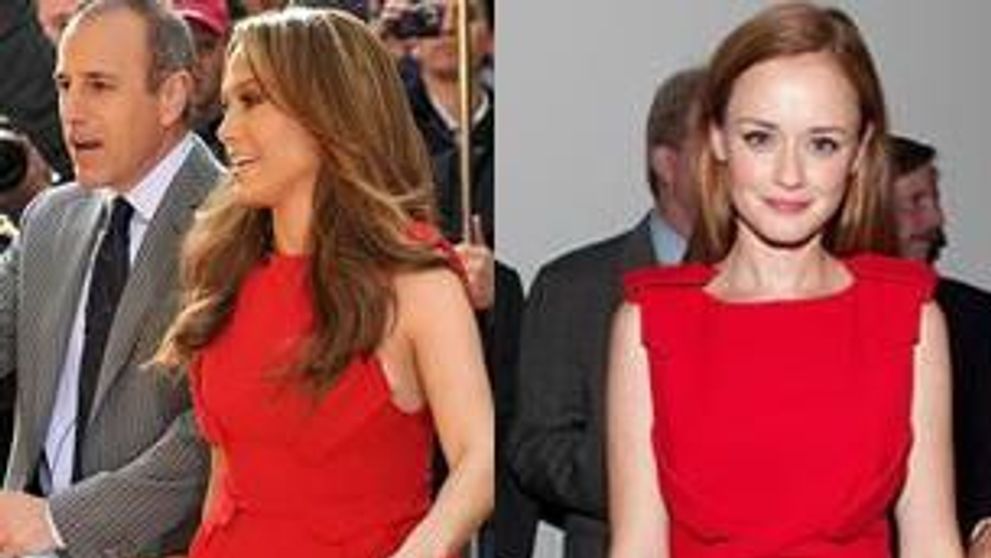 Celebritati cu acelasi outfit: Jennifer Lopez versus Alexis Bledel