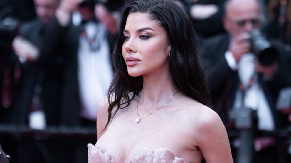 Mădălina Doroftei, apariție spectaculoasă la Cannes. Românca a atras toate privirile pe covorul roșu