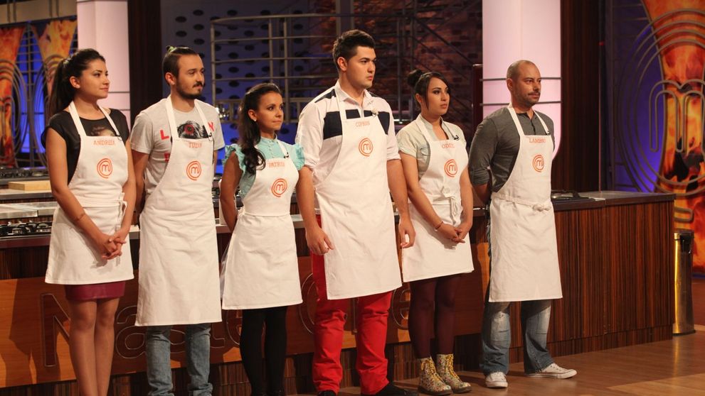 6 concurenti, 3 probe dure si o semifinala MasterChef de top. Astazi, de la 20:30, numai la ProTV