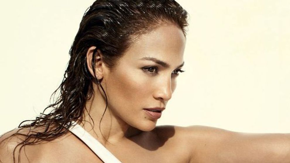 O sa fie unul dintre cei mai rasfatati catei. Cum arata micutul boxer al lui Jennifer Lopez