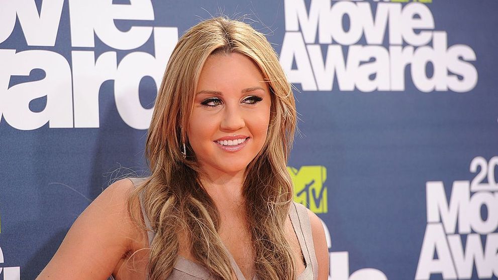 Amanda Bynes, idolul adolescenților în anii 2000, a fost plasată în arest psihiatric. Cum a fost găsită pe stradă