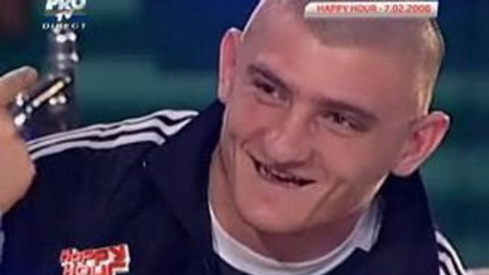 Actorii serialelor îl încurajează pe luptătorul-balerin Moroşanu