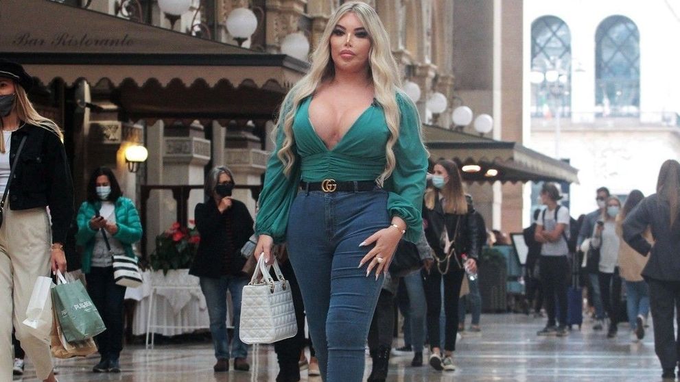 Jessica Alves, interzisă pe Tinder. Motivul pentru care s-a luat această decizie