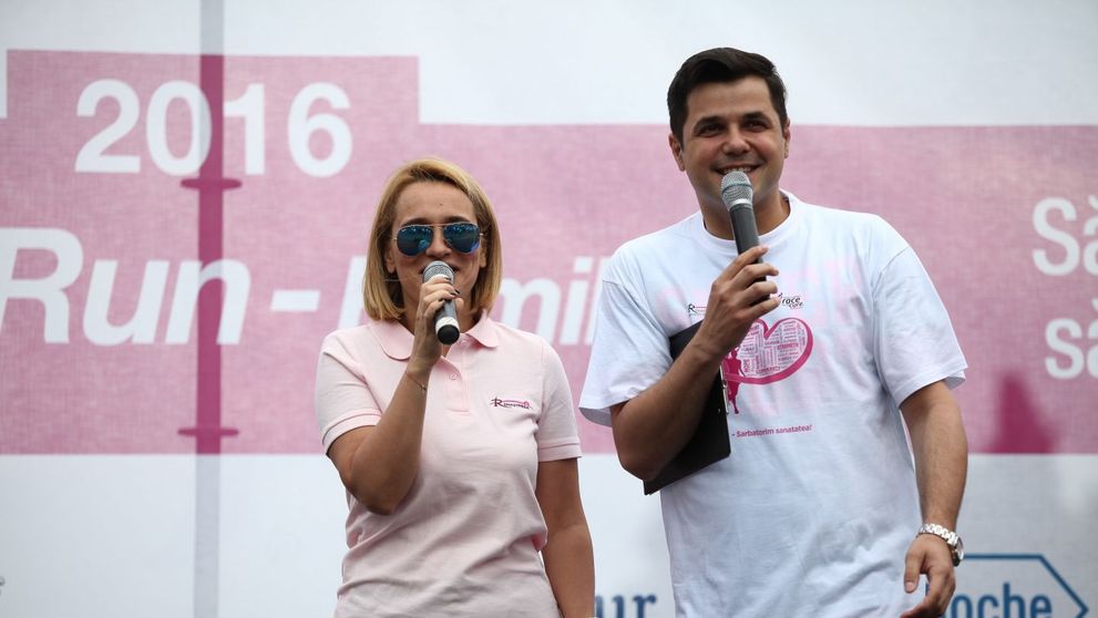 Andreea Esca si Cove au dat startul cursei Happy Run – Race for the Cure pentru mii de oameni!