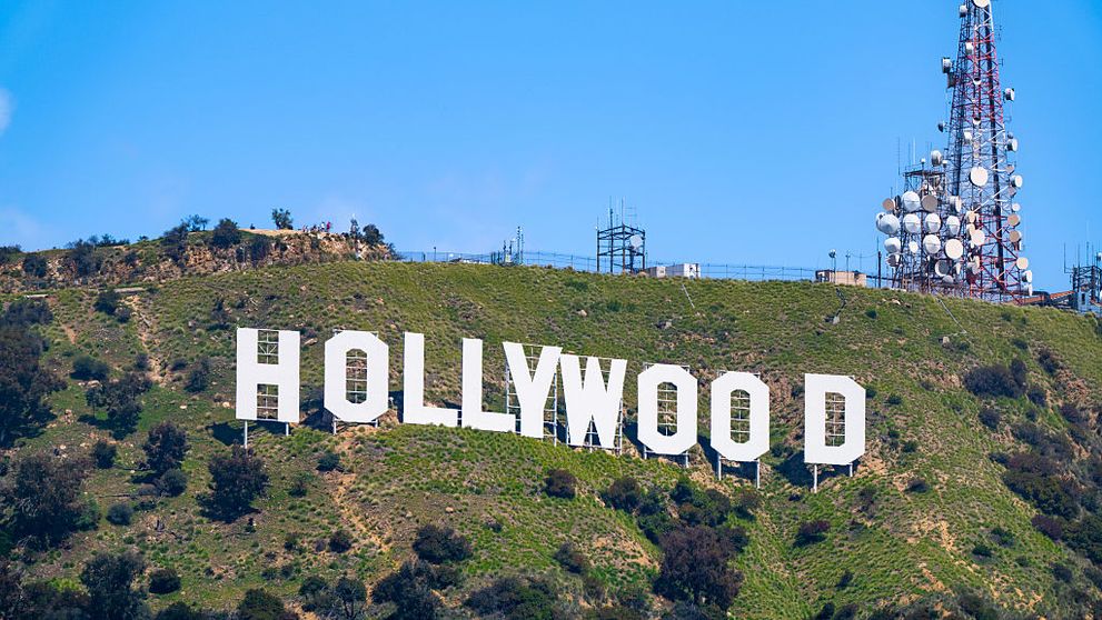 Povestea tulburătoare din spatele semnului Hollywood: după sinuciderea unei actrițe, fantoma sa ar bântui cartierul Hollywood Hills
