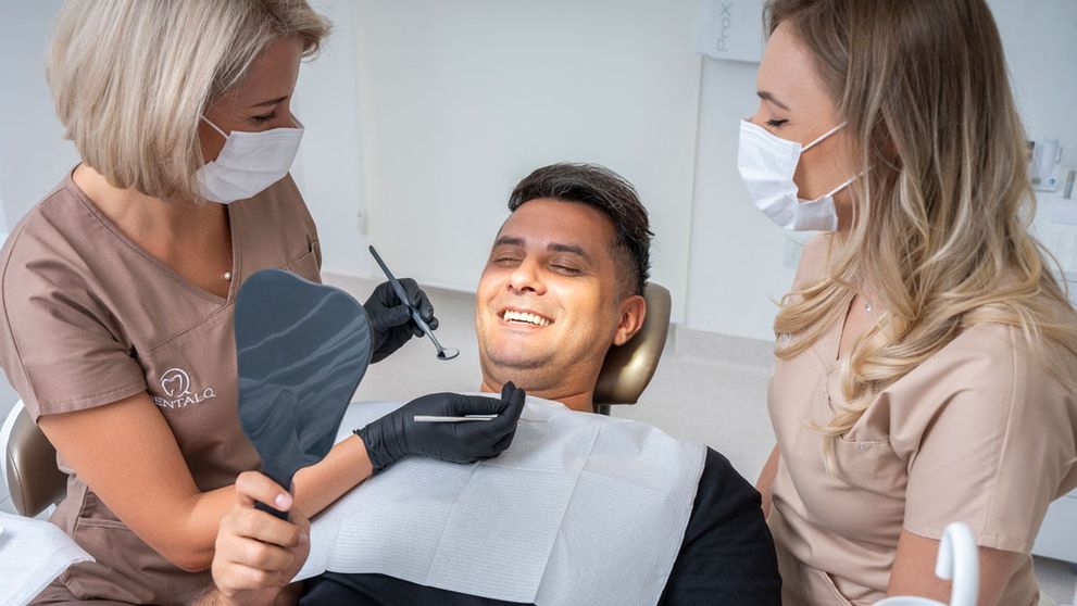 (P) Igienizarea dentară profesională: un pas important pentru un zâmbet sănătos
