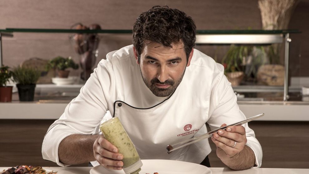 Adrian Hadean a purtat torta olimpica la Londra. Juratul 