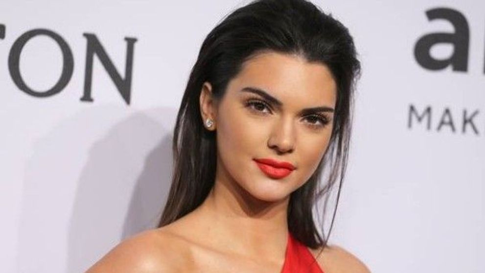 Are doar 19 ani, dar este pe lista celor mai bine platite modele din lume: cum a pozat Kendall Jenner pentru Vogue