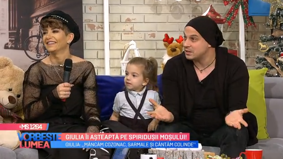 VIDEO Giulia îi așteaptă pe spiridușii moșului