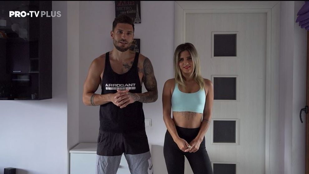 Exerciții pentru mușchii pectorali și mușchii abdominali. Te poți antrena cu ușurintă acasă