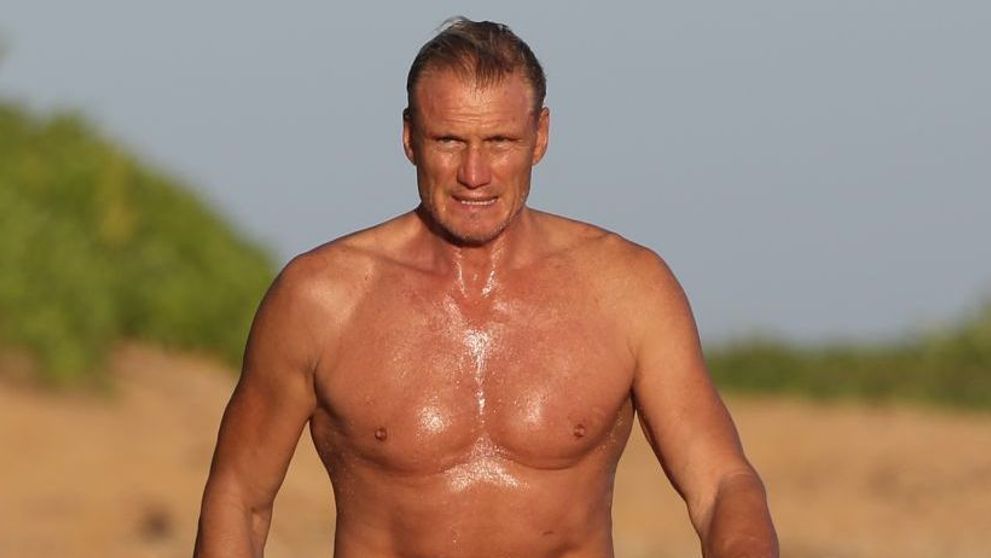 Femeile il doreau, iar barbatii voiau sa fie ca el. Dolph Lundrgren se mandreste cu iubita cu 24 de ani mai tanara ca el
