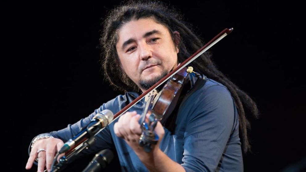 Paul Ilea, producătorul muzical de la Vocea României, a lansat o super piesă în colaborare cu Damian Drăghici