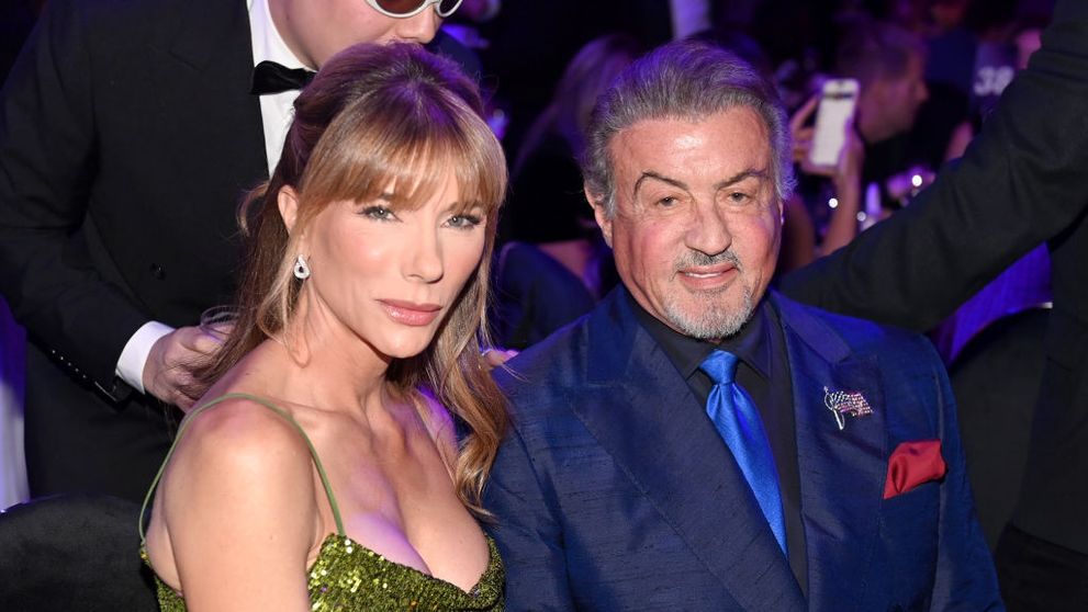 Se apropie de 80 de ani și tocmai a celebrat 29 de ani de căsnicie cu Jennifer Flavin! Cum a reușit Sylvester Stallone să-și salveze mariajul după ce în 2022 a fost la un pas de divorț