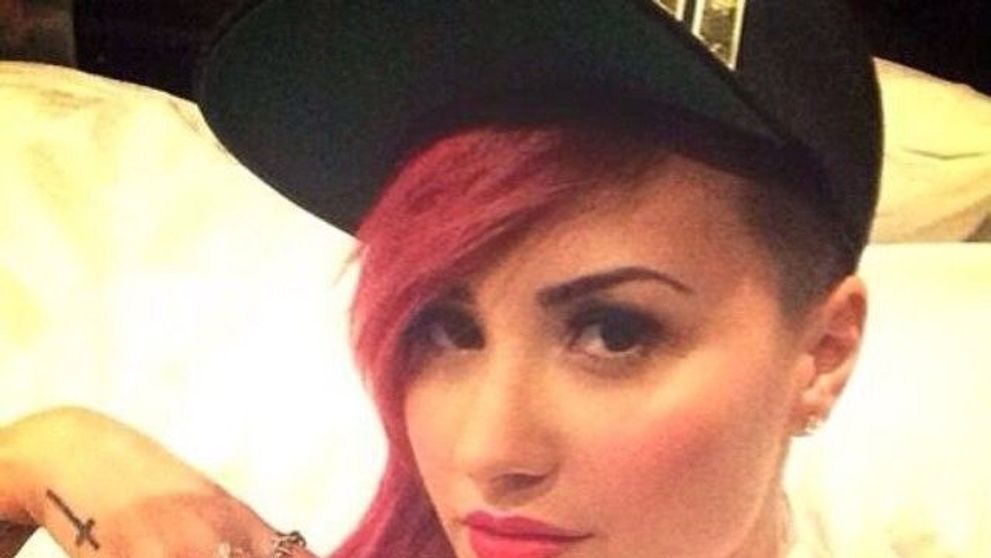 Demi Lovato, cu trupul lipsit de orice imperfectiune. Multi spun ca s-a ingrasat, dar aceasta aparitie la plaja demonstreaza contrariul: FOTO