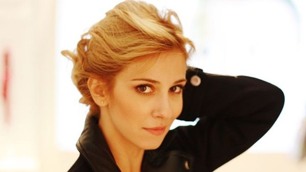Peste cateva saptamani va deveni mamica. Dana Rogoz arata incredibil de bine in a opta luna de sarcina