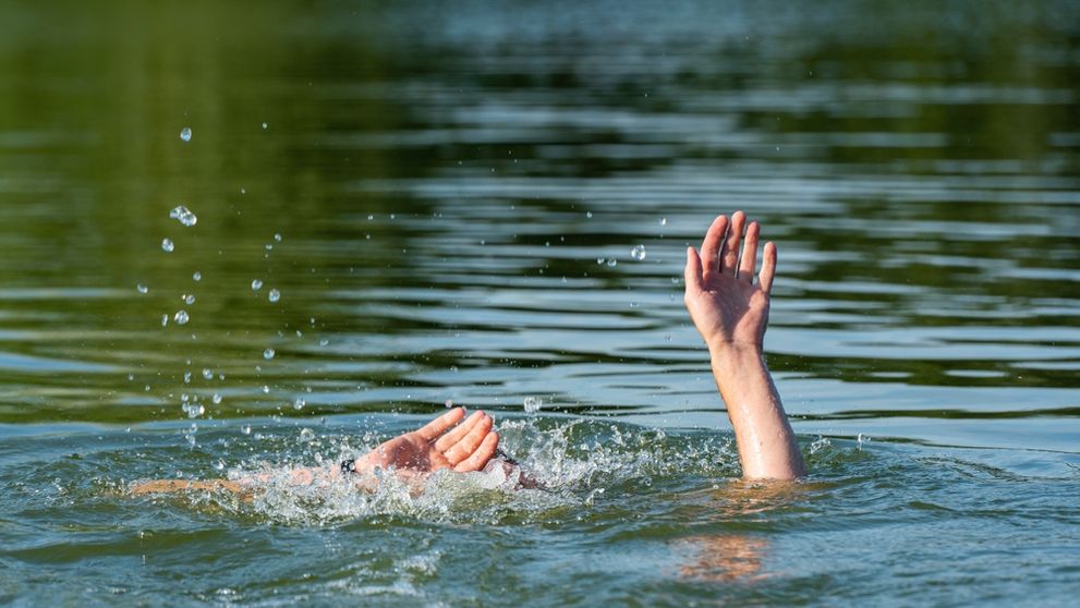 Un student român de doar 21 de ani, găsit fără suflare într-un lac din SUA! Care a fost cauza decesului