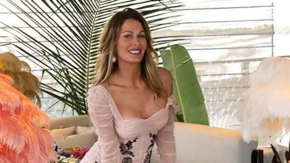 Cea mai bogata compozitoare si cantareata din Marea Britanie. Cine este femeia care o detroneaza pe Adele