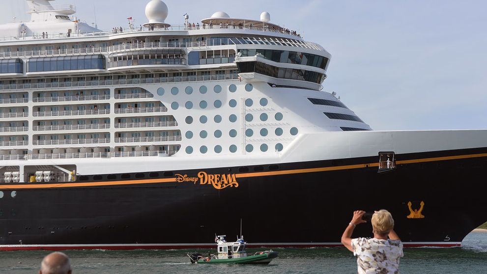 Martorii dezvăluie ce-au văzut înainte de căderea îngrozitoare a fetiței de 5 ani de pe vasul de croazieră Disney Dream
