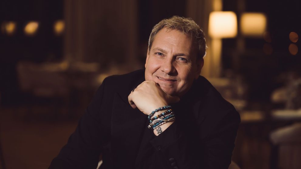 Giorgio Ciabattoni a lansat „Amore Lontano”, o piesă despre dor și iubire, dedicată soției din Italia și gemenilor săi născuți prematur