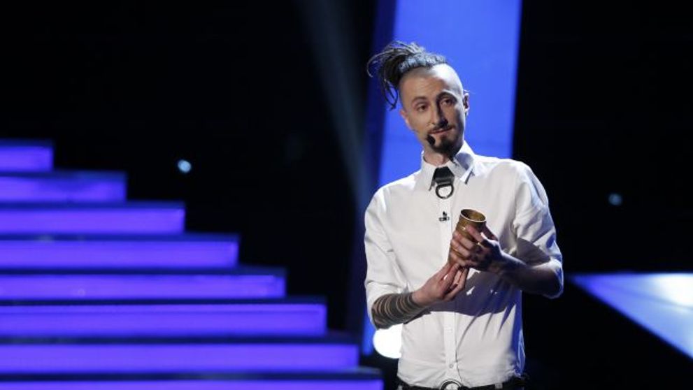 Andrei Isfan a aratat in direct diferenta dintre un magician si un escroc! La final, a uimit cu un truc neasteptat: VIDEO