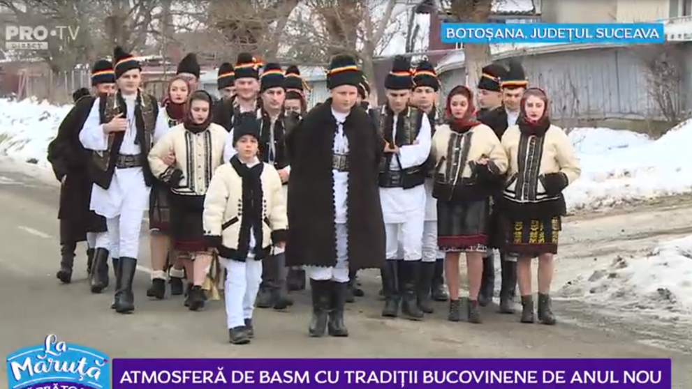 VIDEO Atmosferă de basm cu tradiții bucovinene de Anul Nou