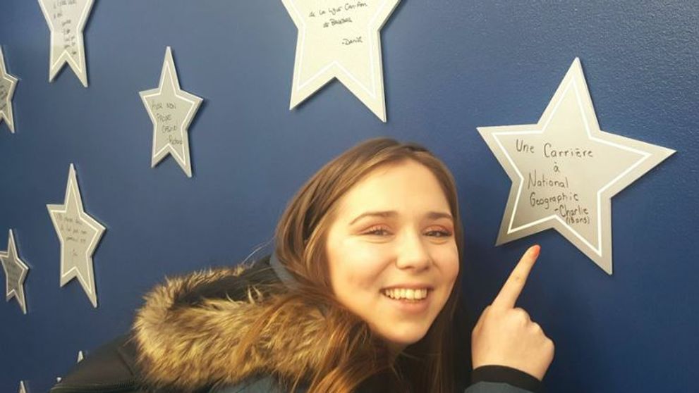 O tânără de 18 ani a jucat prima oară la Loto și a câștigat. Ce sumă va primi săptămânal până la finalul vieții!