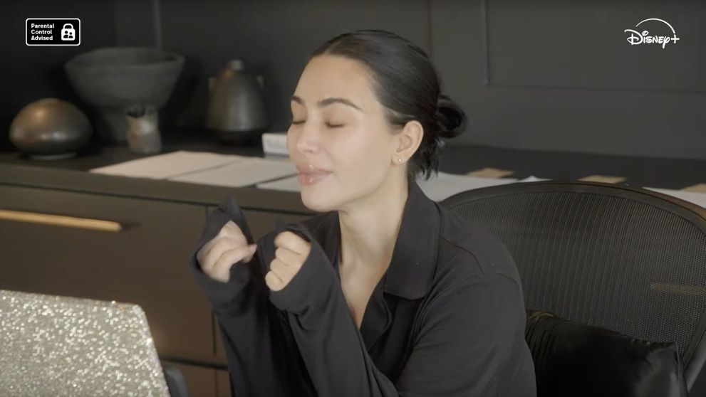 Kim Kardashian a suferit un anevrism cerebral
