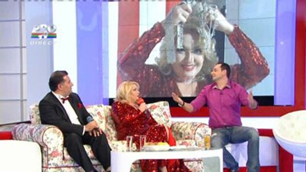 Vezi ce cadou i-a facut Viorica din Clejani sotului ei! VIDEO