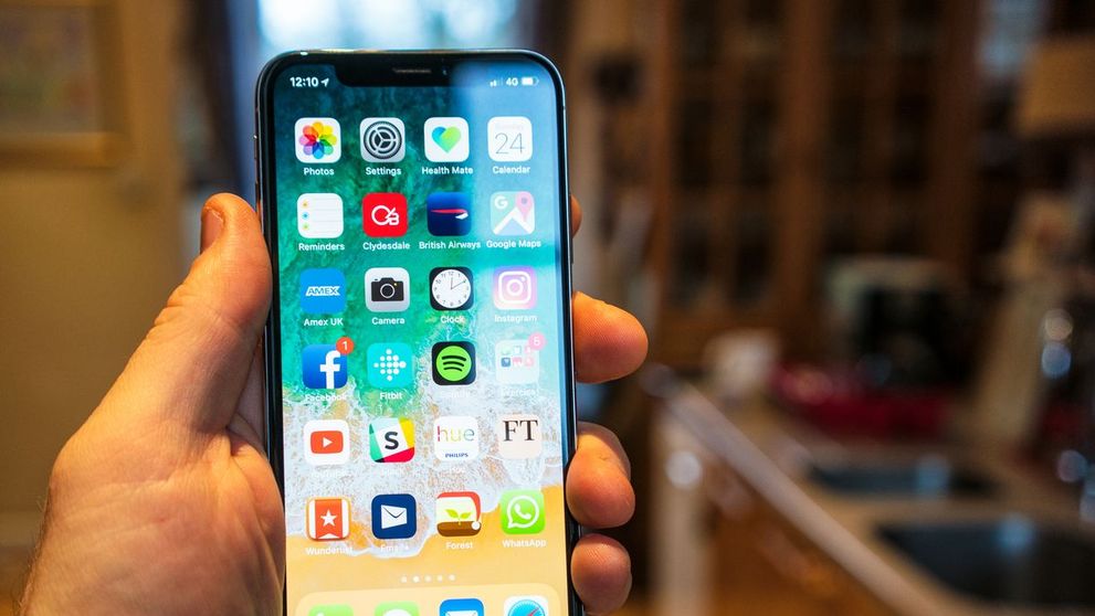 Apple a confirmat existenta unor probleme serioase la noul model Iphone X