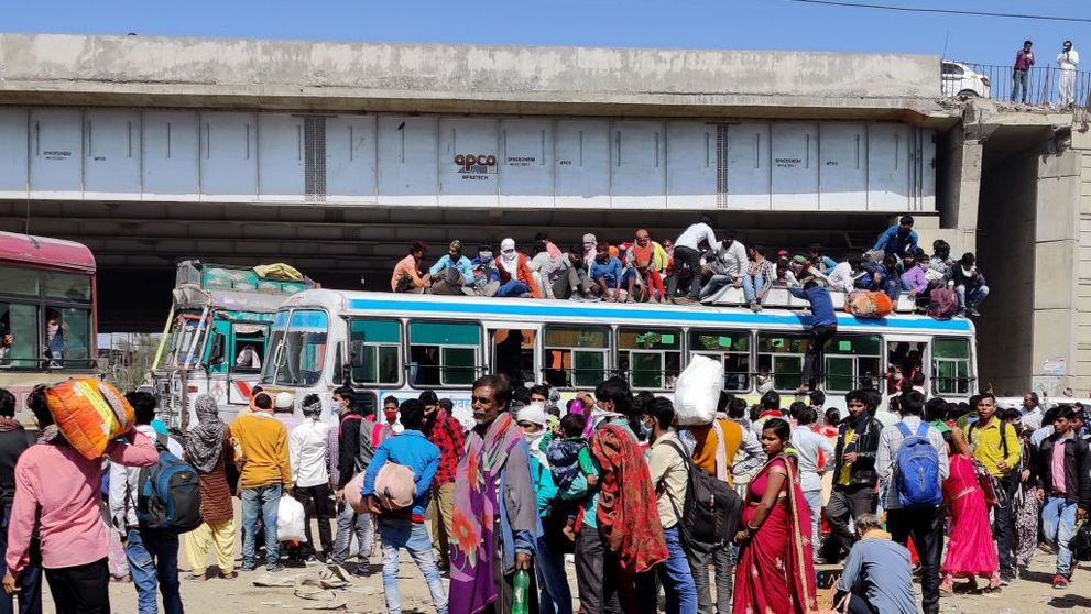 India și drama coronavirusului: neajunsurile din spitale și sute de mii de de oameni rămași fară loc de muncă